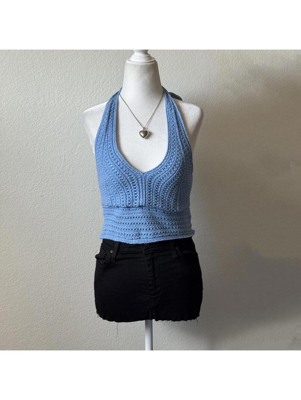 ੈ✩‧₊˚hollister blue crochet knit halter v neck top
